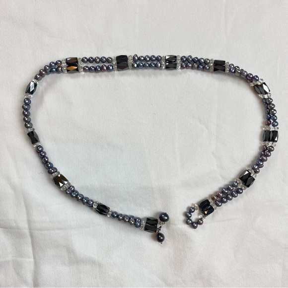 Magnetic Pearl Bracelet - Picture 3 of 3